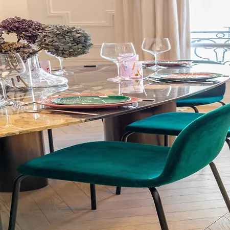 Exceptional 3bd - Trocadero Victor Hugo