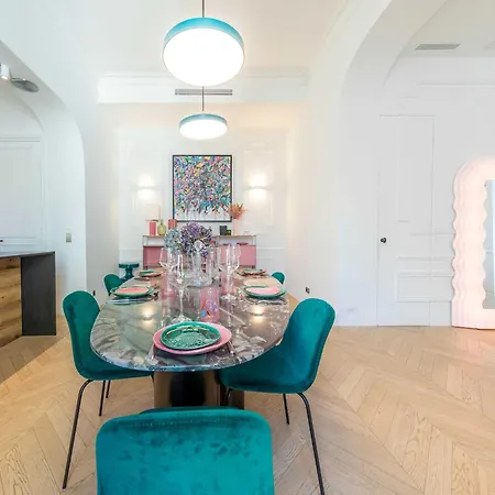 Exceptional 3bd - Trocadero Victor Hugo *