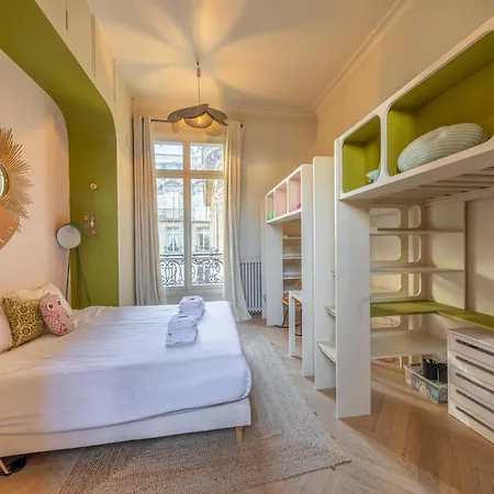 Exceptional 3bd - Trocadero Victor Hugo
