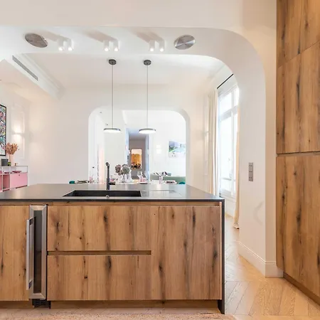 Exceptional 3bd - Trocadero Victor Hugo Parijs