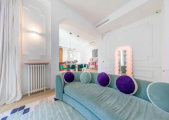 Exceptional 3bd - Trocadero Victor Hugo